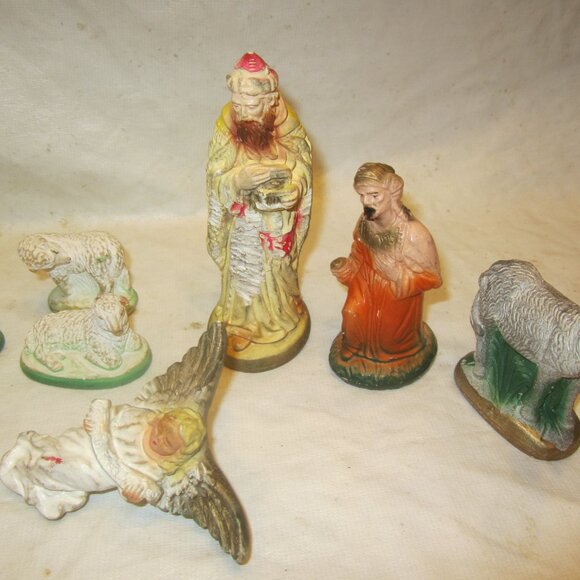 VTG CHALK WARE NATIVITY SET PIECES - Picture 3 of 8